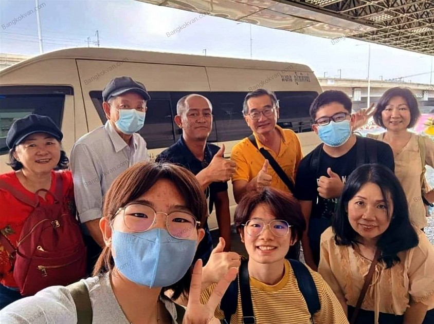 Comfortable VIP Van for Suvarnabhumi Airport to Ayutthaya Journey
