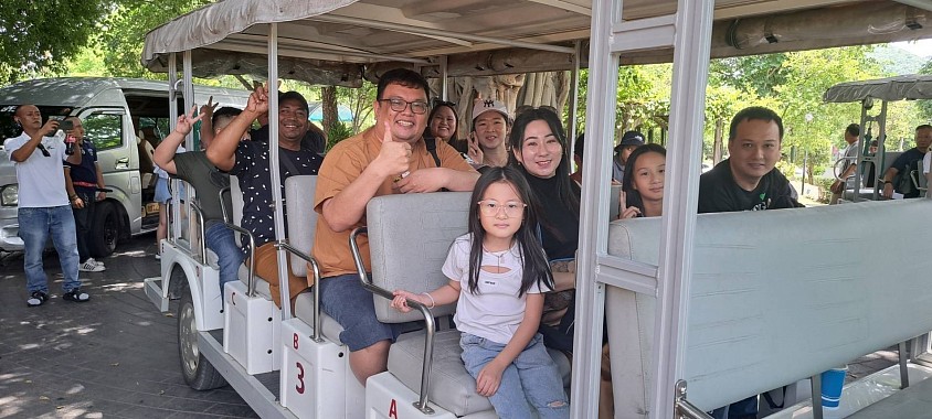 VIP Van to Khao Yai